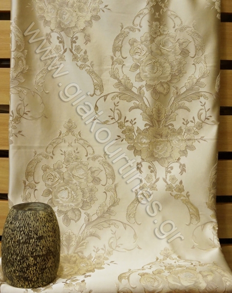 kourtinesgiagamo1-min_1701946884